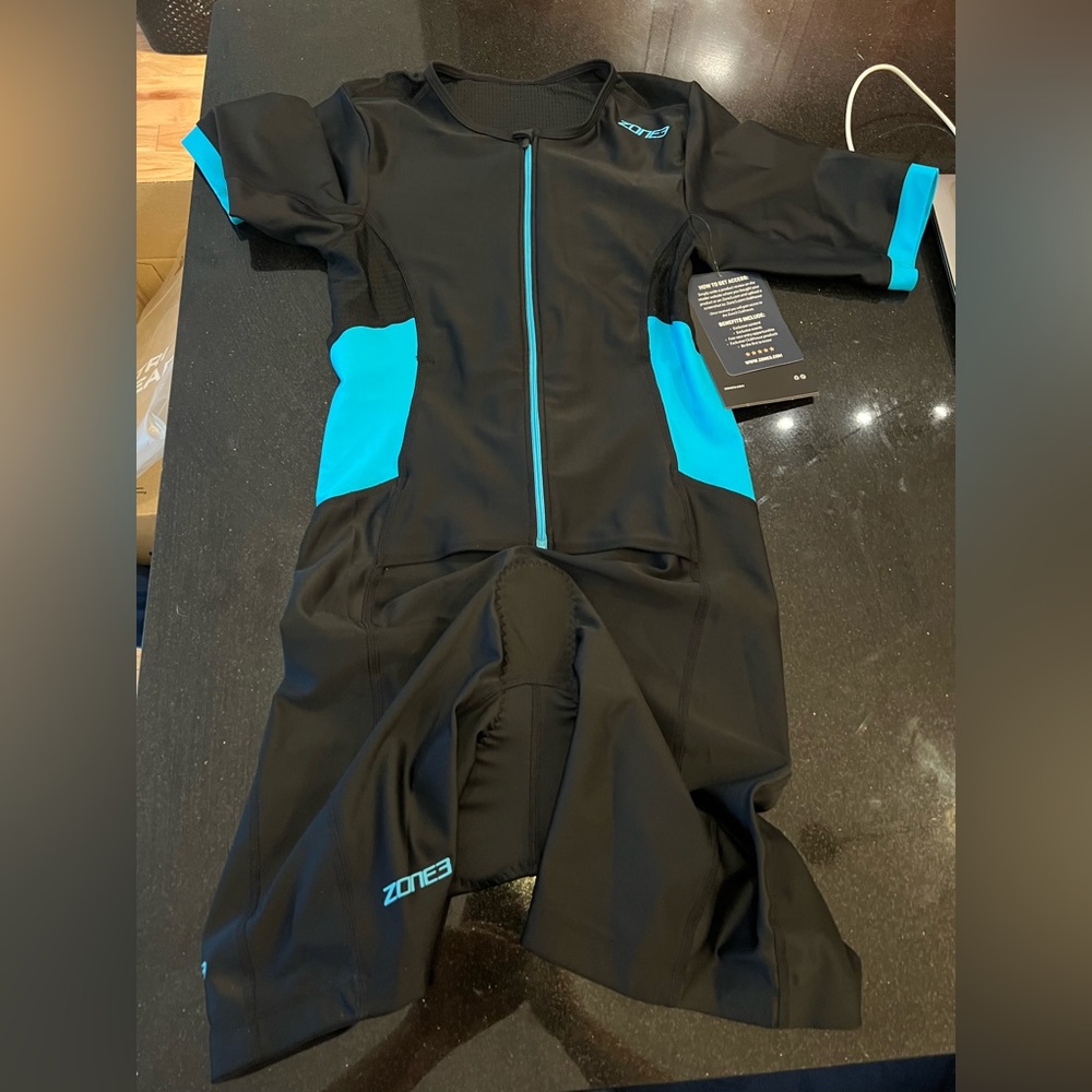 NWT - Zone3 Women’s Triathlon Suit, Size Large